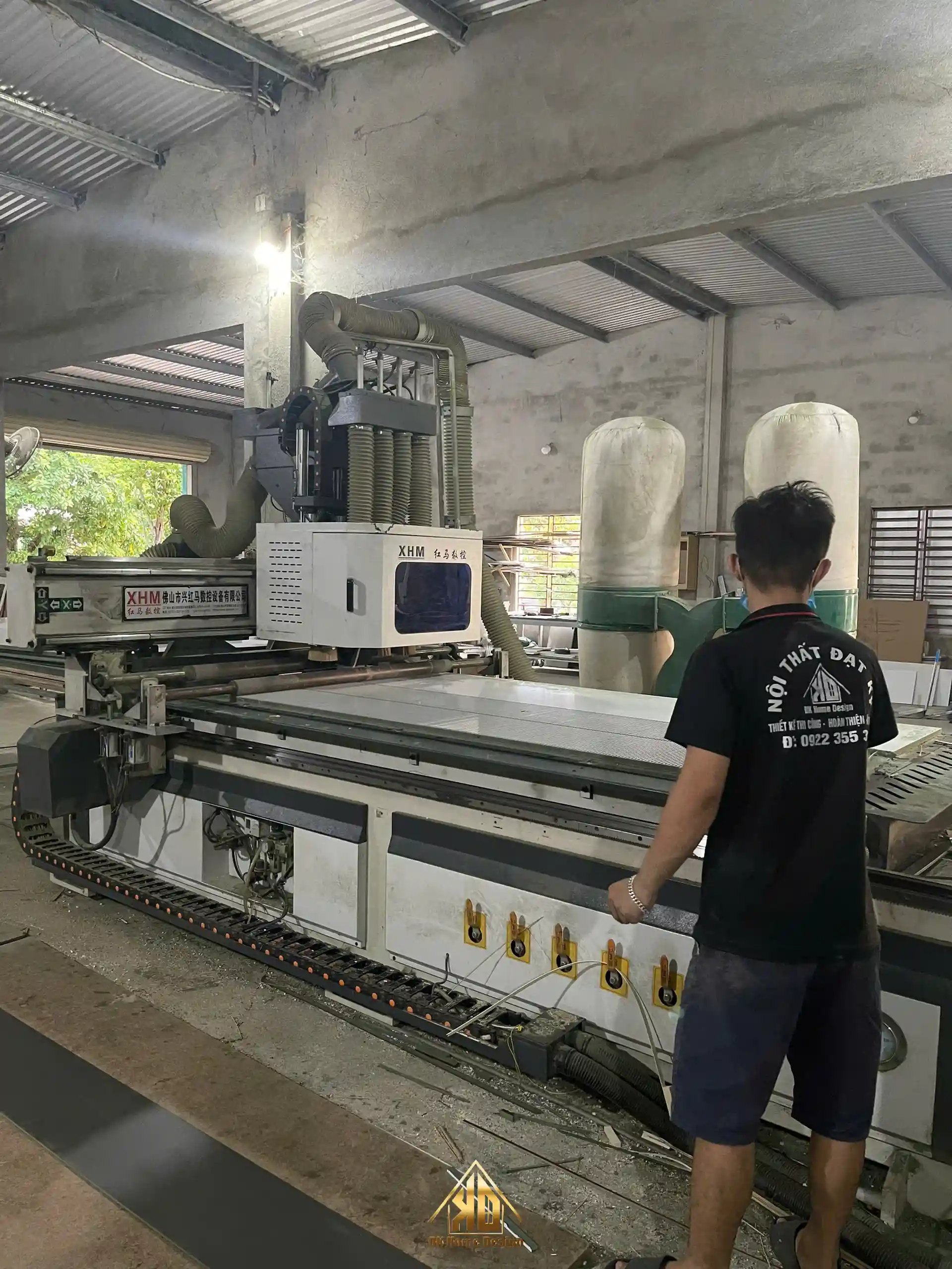 3 Sự Thật Đằng Sau Các Gói Thiết Kế Thi Công Nội Thất Nhà Phố Giá Rẻ Kém Chất Lượng Đô Lương 13 Máy cắt CNC sản xuất nội thất gỗ công nghiệp