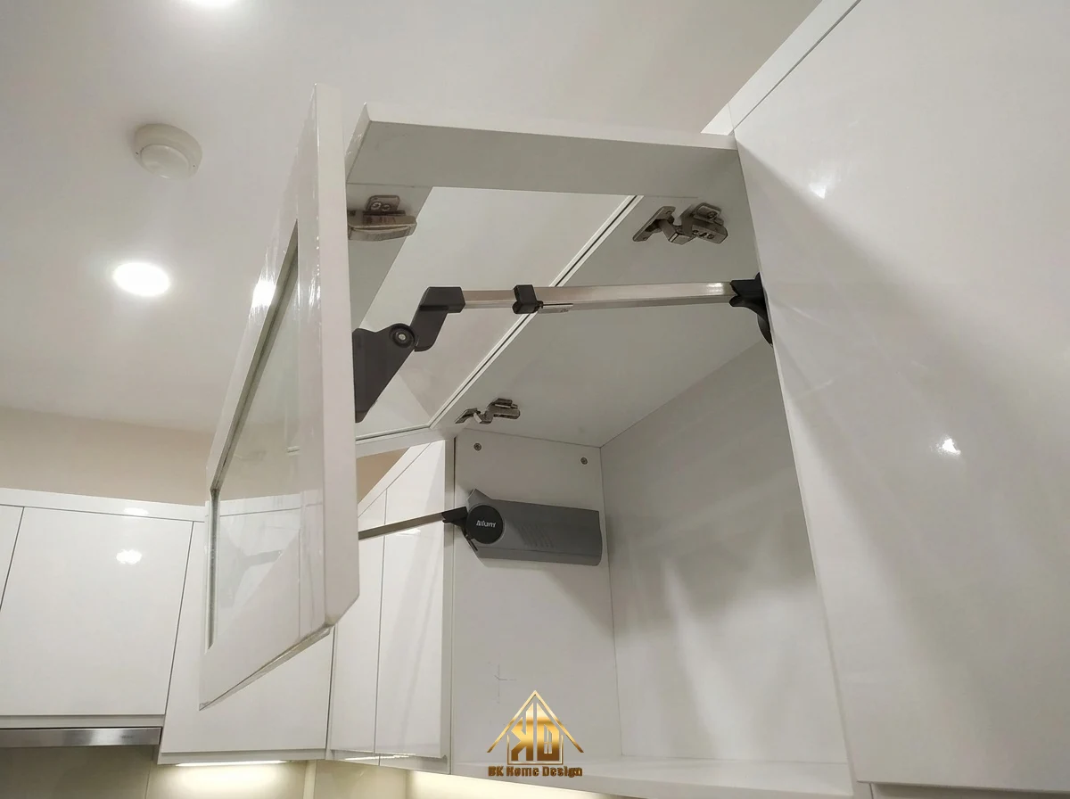 Quy định bảo hành phụ kiện thi công nội thất trọn gói: Bản lề, ray trượt minh bạch sau khi bàn giao tại Đô Lương, Nghệ An năm 2026 6 Bảo hành tay nâng Blum cho tủ bếp trên