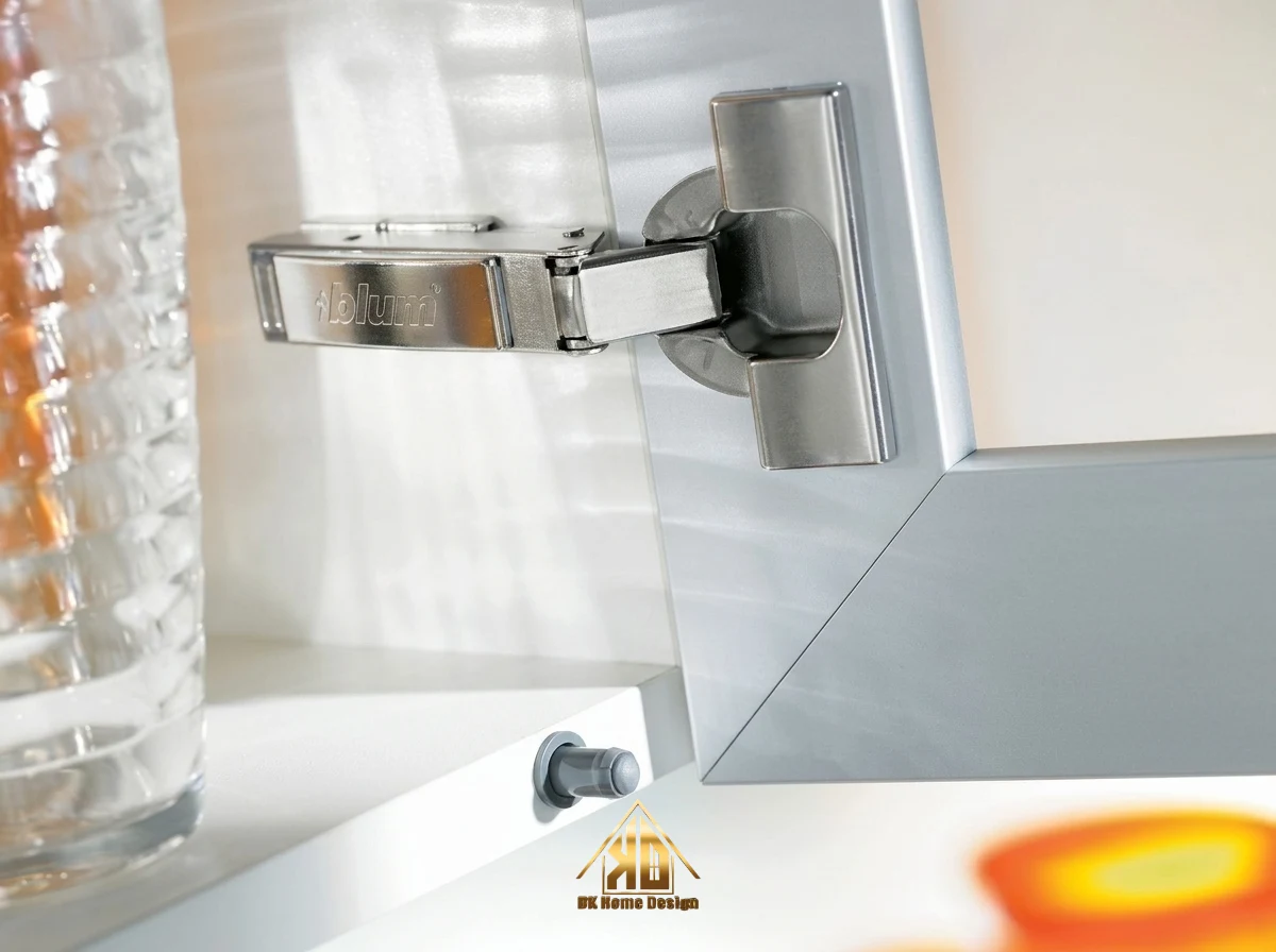Tiêu Chuẩn Nghiệm Thu Thi Công Nội Thất Trọn Gói Gỗ Công Nghiệp Ở Yên Thành (Cập Nhật 2026) 10 Kiểm tra bản lề giảm chấn nội thất cao cấp